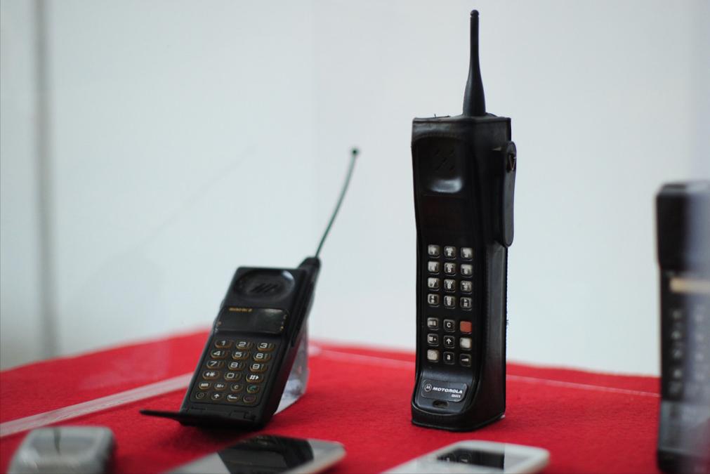 国内固定电话什么时候普及的,发达国家为什么还用固定电话