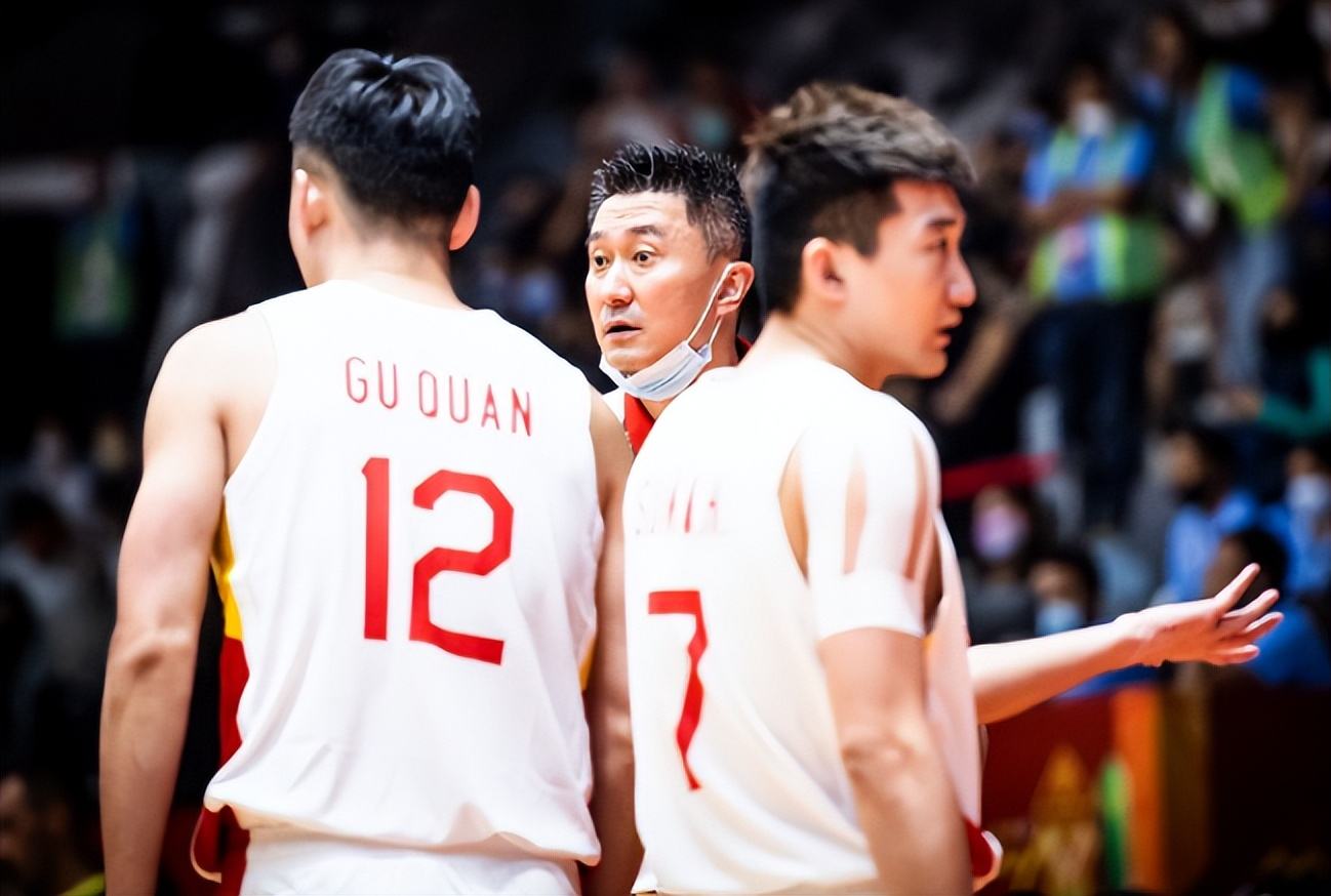 男篮千万别急着归化!再给“海归”一点时间!也给姚明一点时间