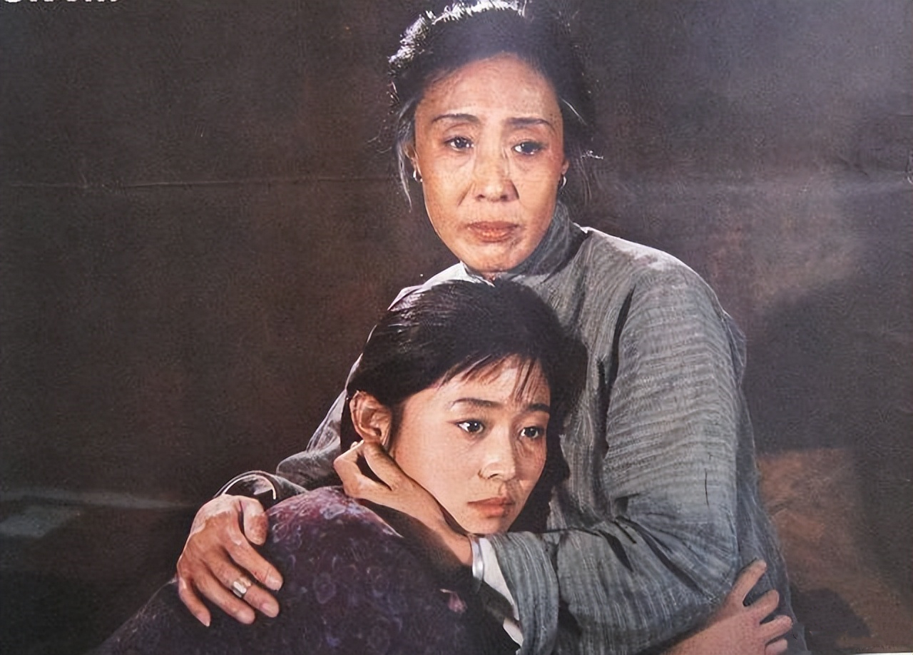 仅仅2天，娱圈的瓜就这么生猛？*税偷***税漏**、售假、入狱，应有尽有