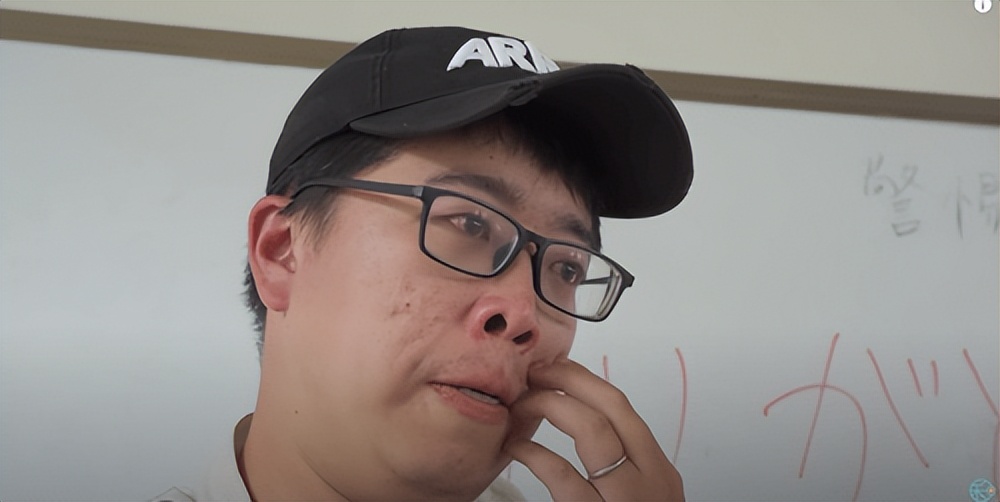 日本导演十年后再访大凉山:政府和志愿者的付出感动世界网友