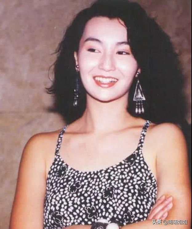 看了8、90年代的“港风穿搭”才发现：复古风、纯欲风都不算什么