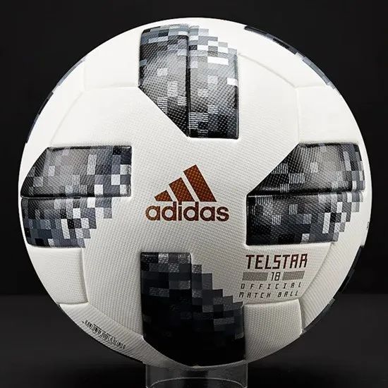 阿迪达斯为梅西定制的球鞋,阿迪达斯世界杯4号足球