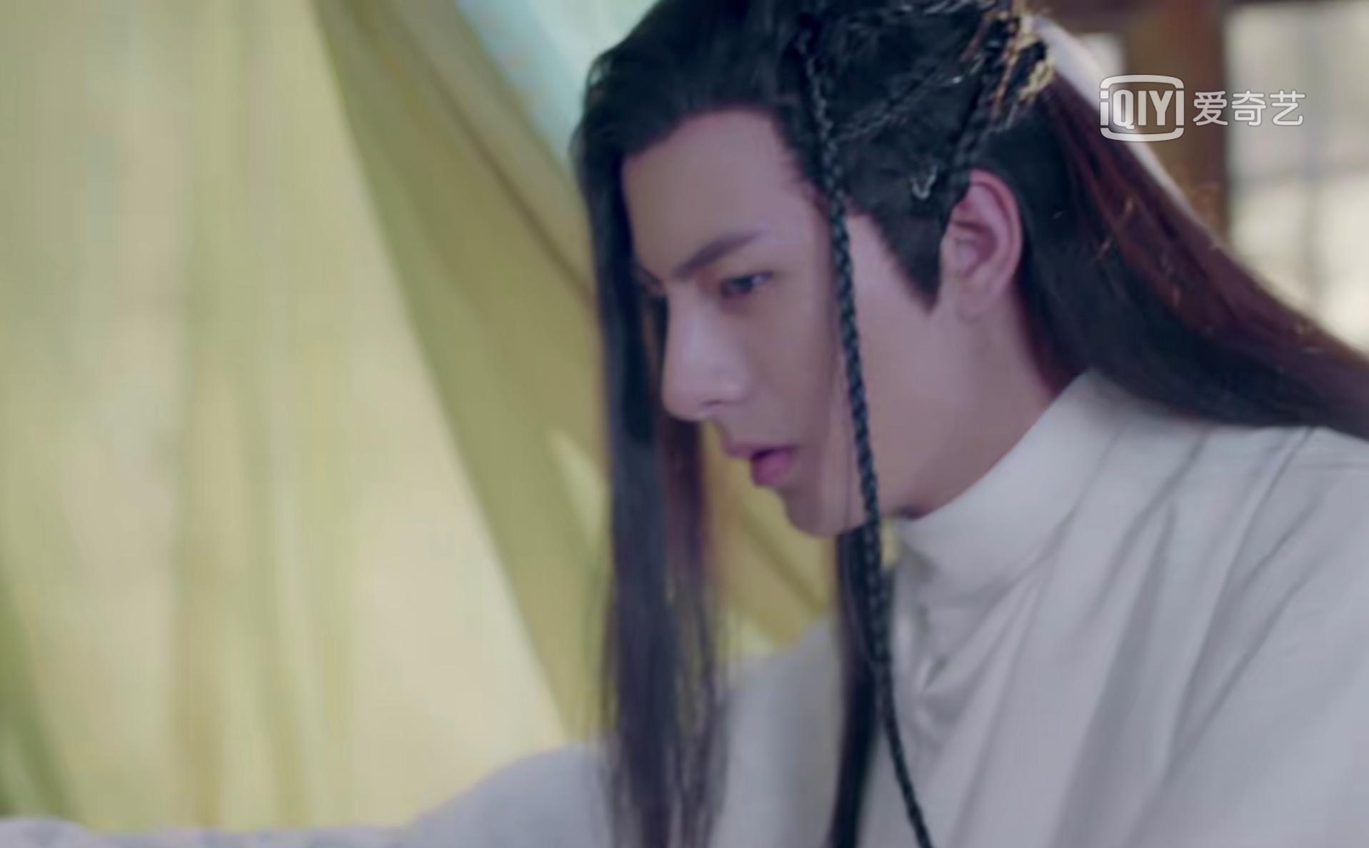 虽说“男人看鼻子”，但这些男演员的“大鼻子”，写满了“假”字