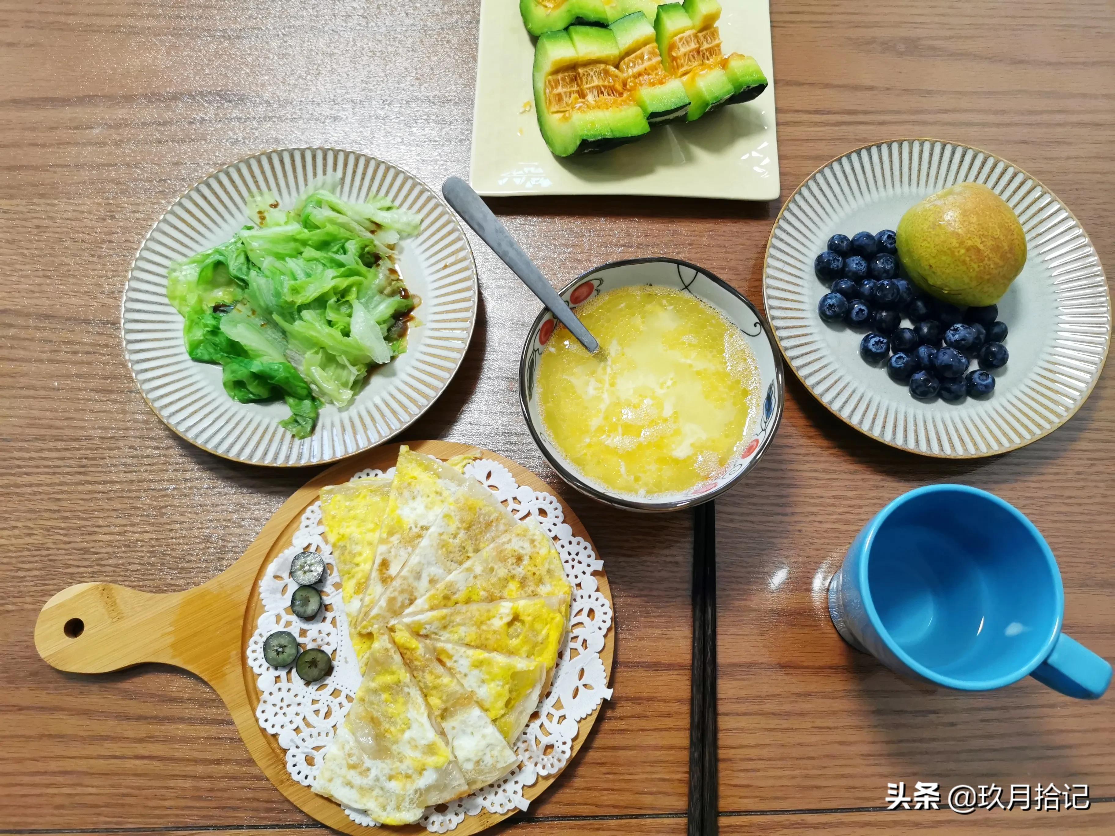 高中生学习紧张早餐别总牛奶面包，每天营养丰富换样吃用陪伴减压