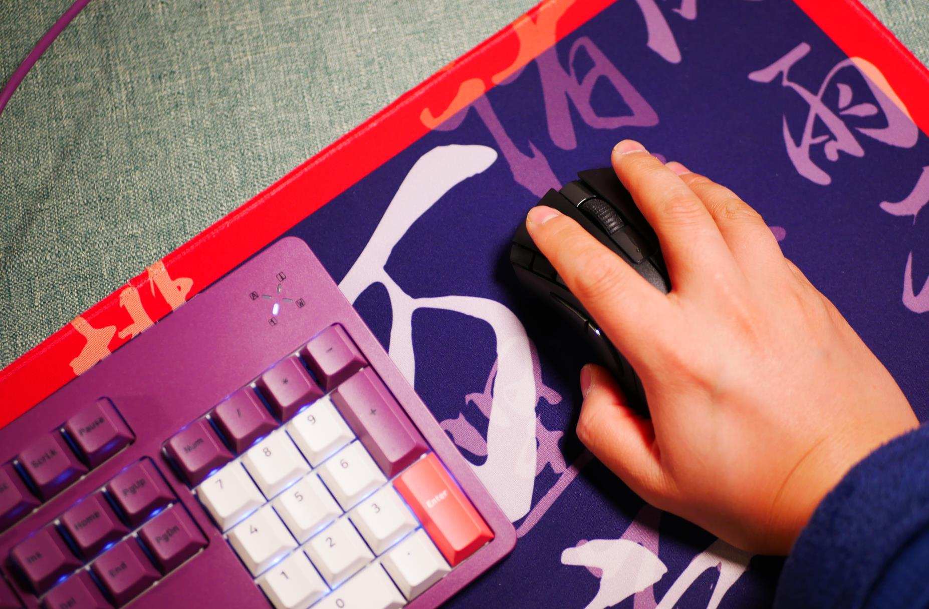 雷蛇炼狱蝰蛇v2x无线测评,雷蛇炼狱蝰蛇v2特别版测评