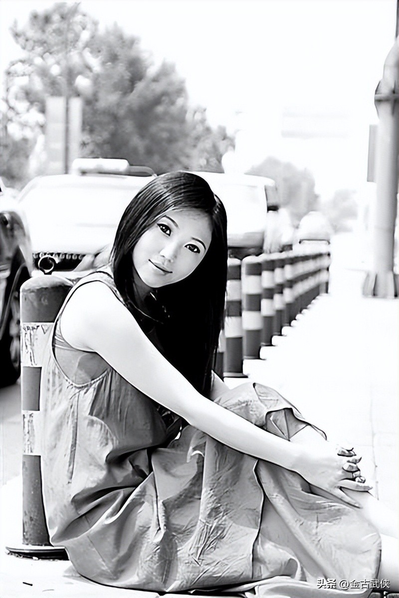 步非烟革金庸的命议论文开头,步非烟是女作家吗