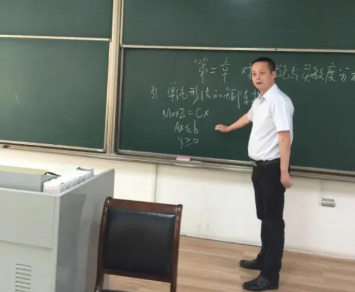 同样都是嫁入豪门差别怎么那么大,田朴珺与章泽天