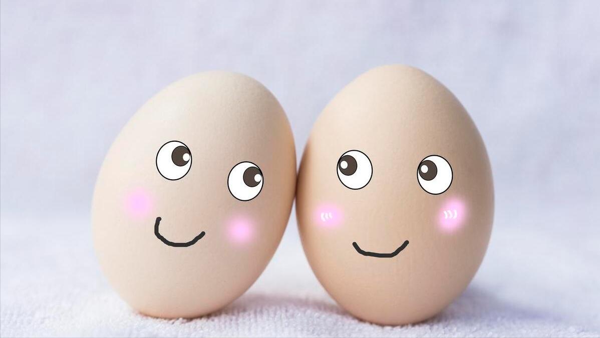 睾丸不对称一高一低正常吗,睾丸水平不正常是什么意思