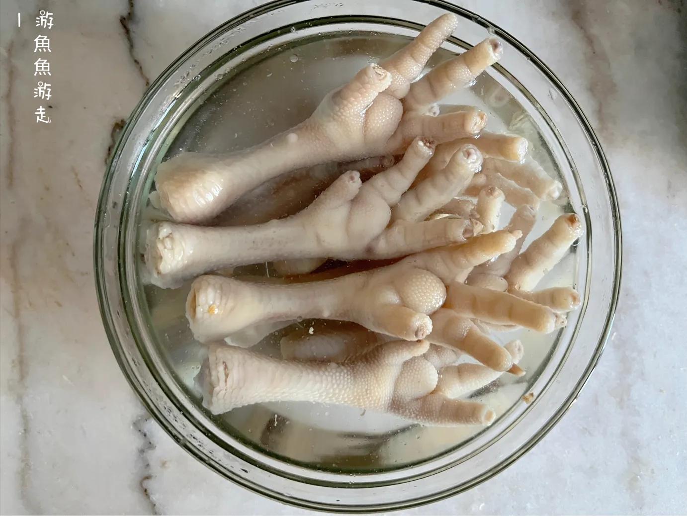 豉油皇凤爪香气四溢软糯入味,广东豉油皇凤爪做法与配方