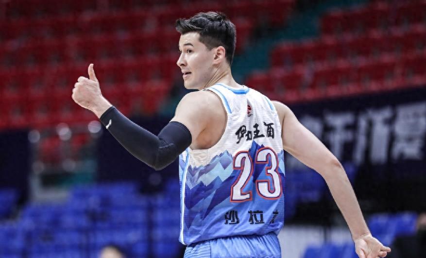 天津三分准，*疆新**抓反击坚决，裁判严抓掩护和手部动作