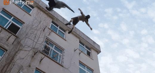 央视批评甜宠剧对应片段,央视批评甜宠剧原文