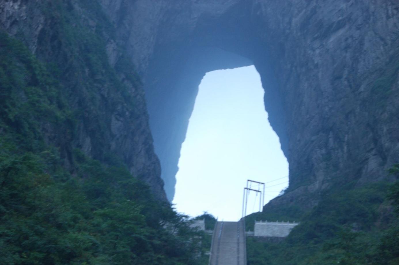 旅游必去景点十大名山,国内五大名山哪个最值得去