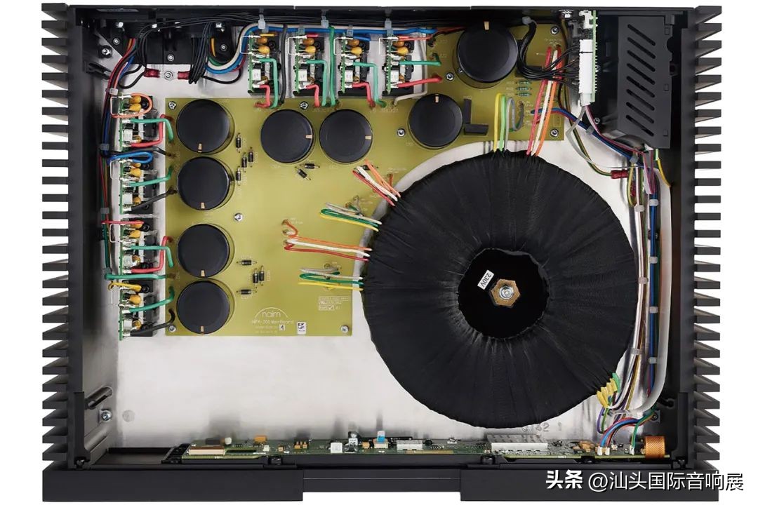 铭明可以靠颜值吃饭，偏要以技术说话——英国Naim新经典系列