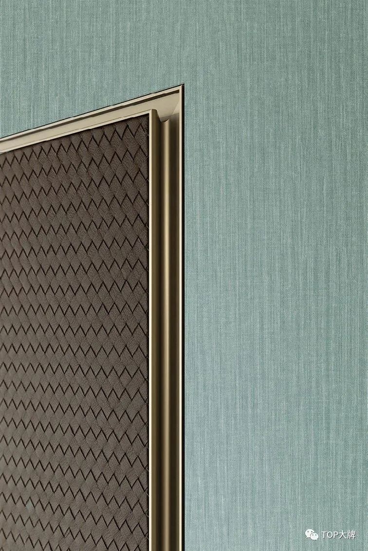 意大利轻奢顶级卧室门,意式轻奢风格隐形门