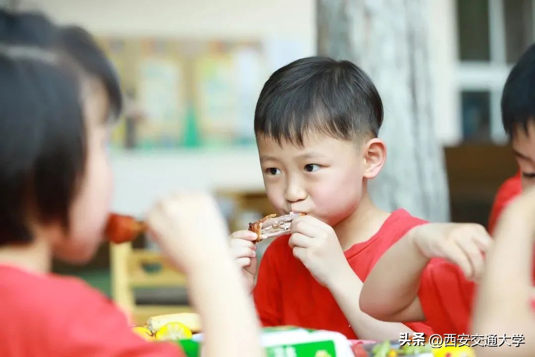 星空寻梦，共赴未来！走进西安交大幼儿园第七届“勇敢者之夜”