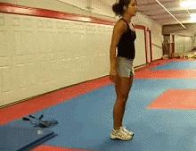 9个动作瘦腿翘臀,提臀瘦腿最有效的锻炼方法