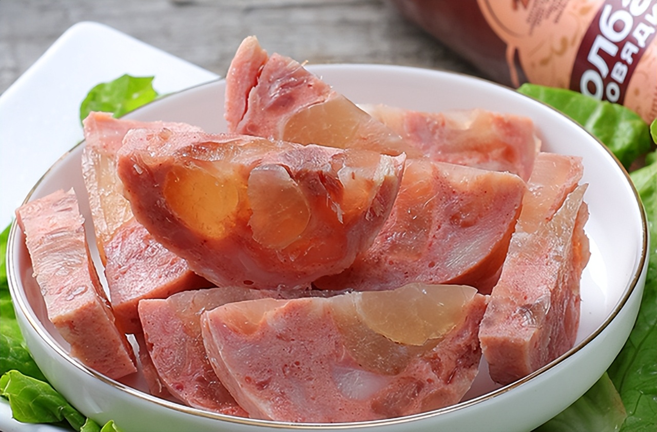 俄罗斯所有好吃的食品推荐,6种俄罗斯的食品必买的