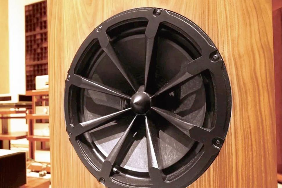 鑻卞浗grahamvotumax鏃楄埌闊崇,璐垫兜钀藉湴闊崇