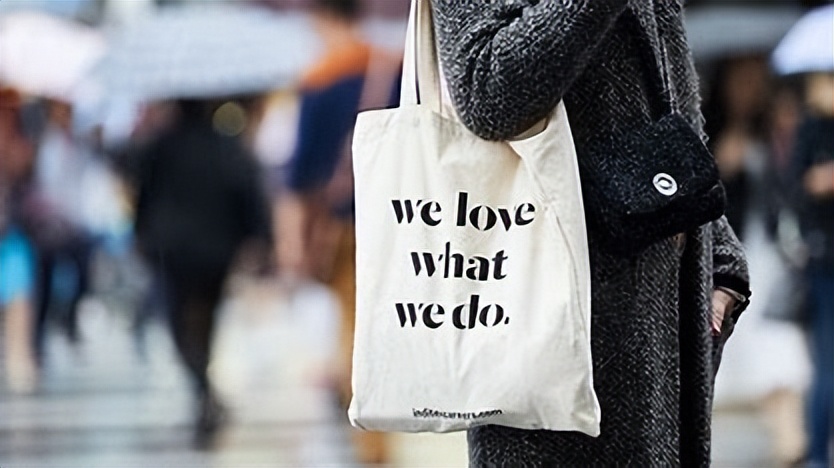 女生必看十个职场故事,女性职场励志小故事及感悟