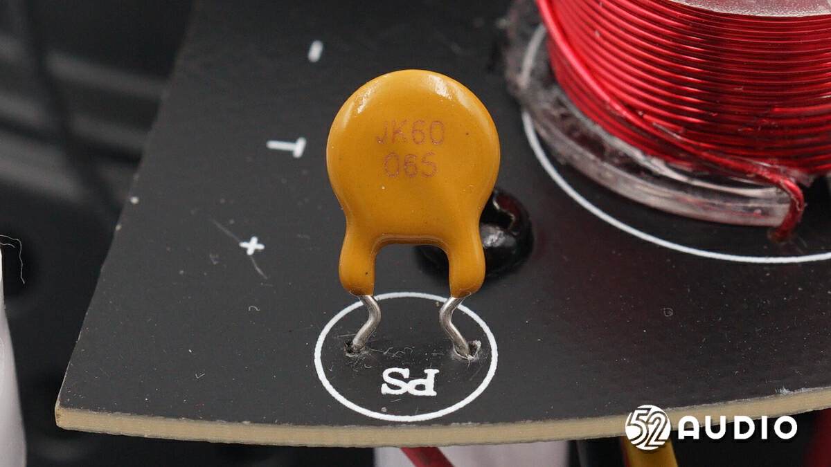 惠威cq6-bt扬声器接线图,惠威cq6吸顶音响后面如何连线