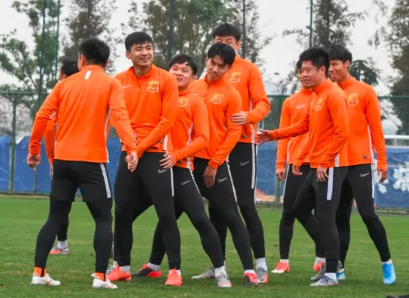 16岁就入选健力宝队留洋巴西,16岁李铁