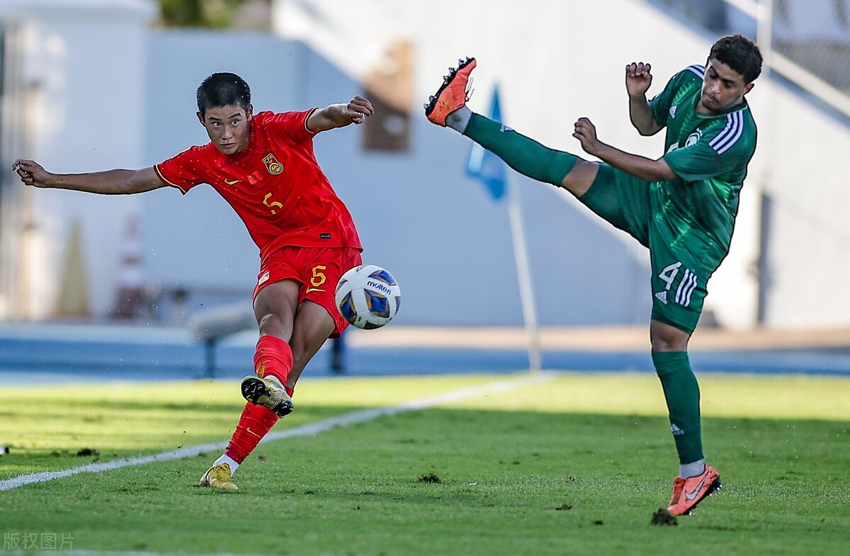 中国男足40强前四场比赛结果,中国男足0-1负于韩国