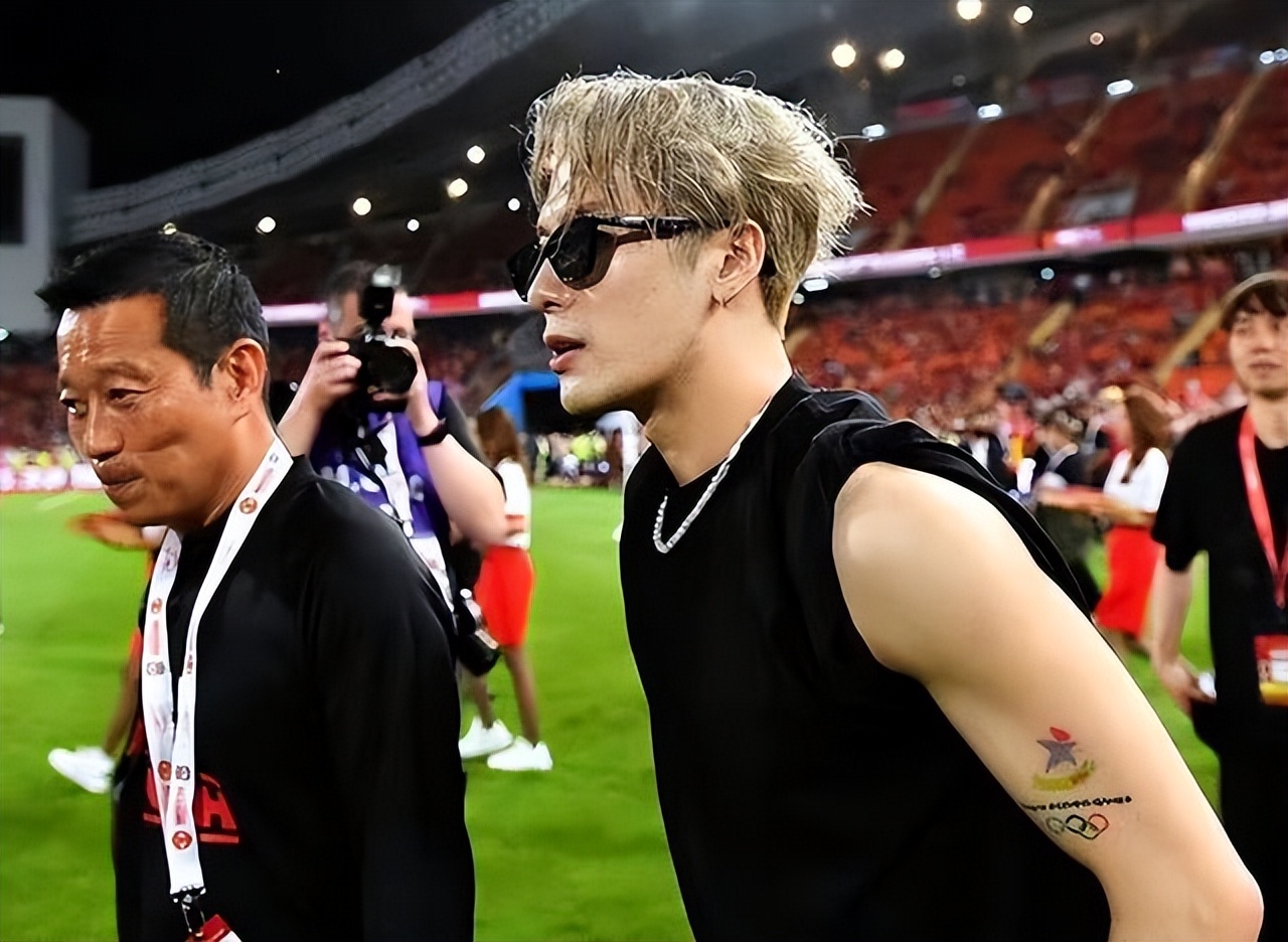 王嘉尔在欧美影响力,王嘉尔在国外有多火现场