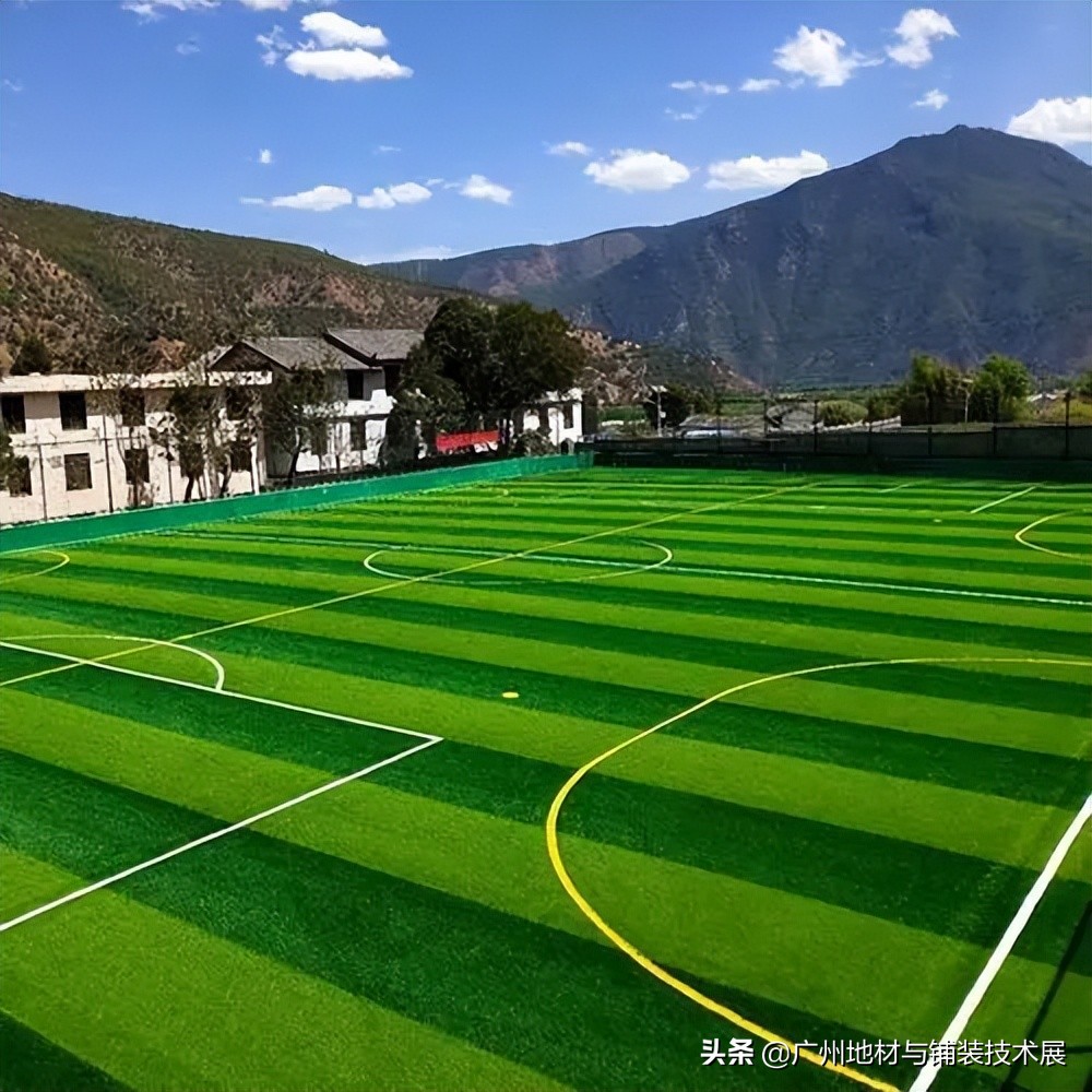 如何辨别人造草坪质量好坏,鉴别人造草坪好坏的5个方法