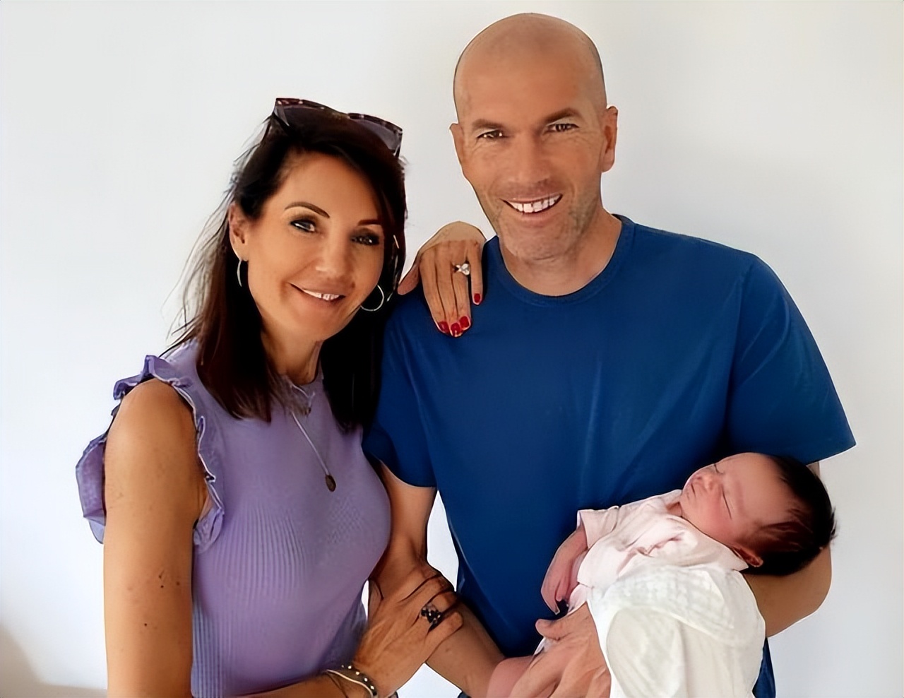 传奇大师51岁齐达内,法国齐达内当爷爷视频