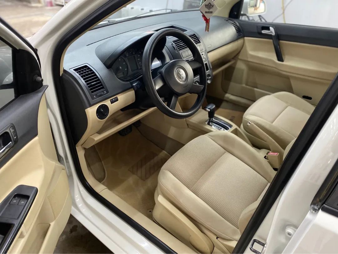 老款大众polo拆解内饰全过程,旧polo翻新视频