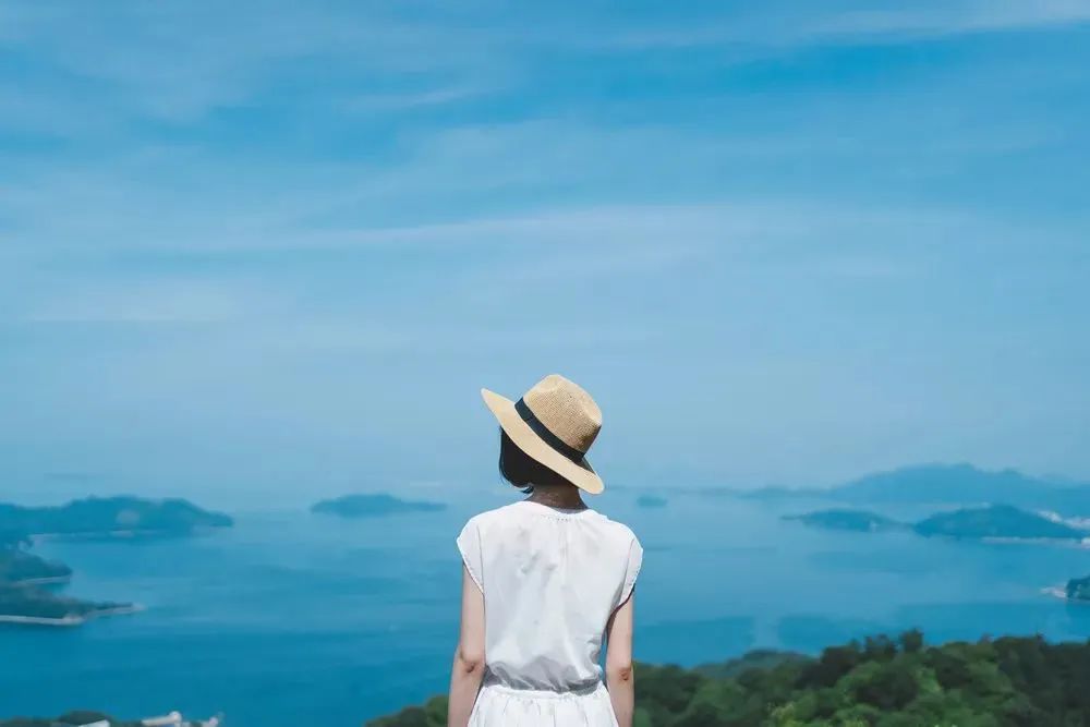 男人太爱一个女人反而会克制自己,男人越爱一个女人越想占有她吗