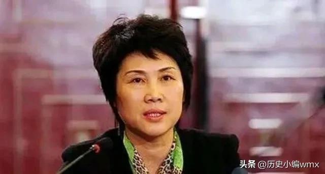 三申夫人的奢靡生活3.9亿的私人飞机空运鲜奶和特殊的高尔夫