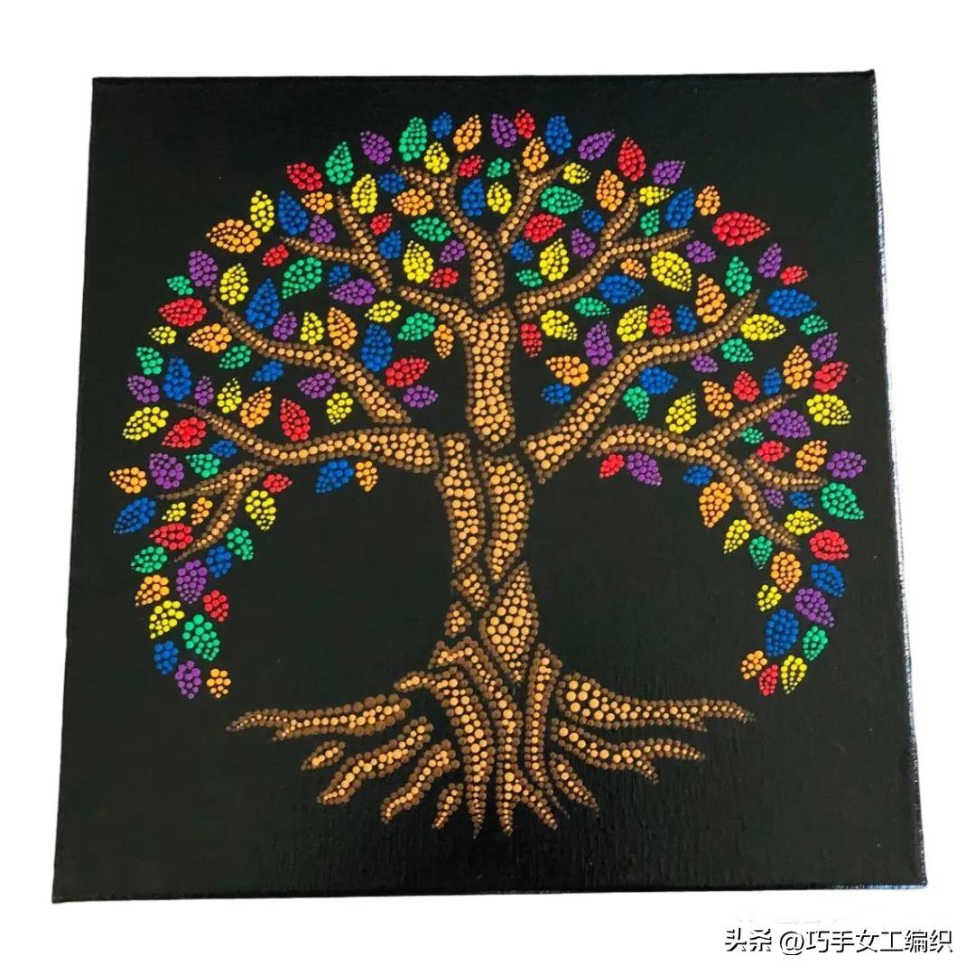 她用粗细不同的铅笔，棉签，牙签，筷子…竟把家里的旧物翻了个新