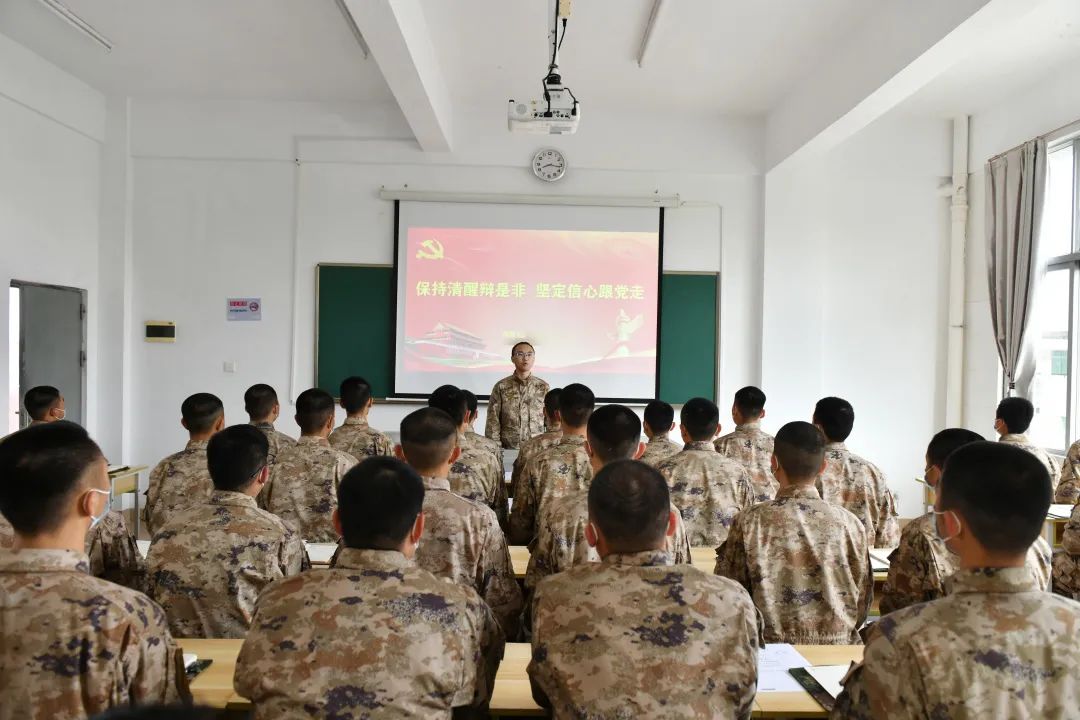 火箭军某部开展“交叉授课”,到底是什么样的精品微课让官兵越听越有趣、越听越想听?