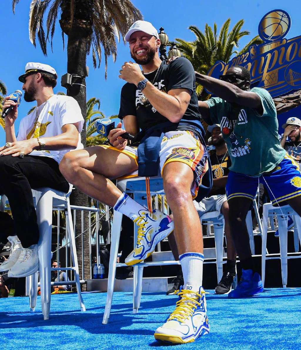 全美直播！维金斯一身匹克汤普森良心代言人国产两大品牌赚翻了