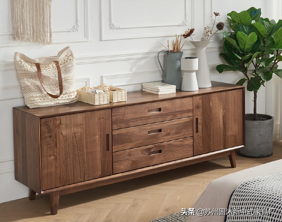 145平中式风格装修红木家具,145新中式三室二厅装修多少钱