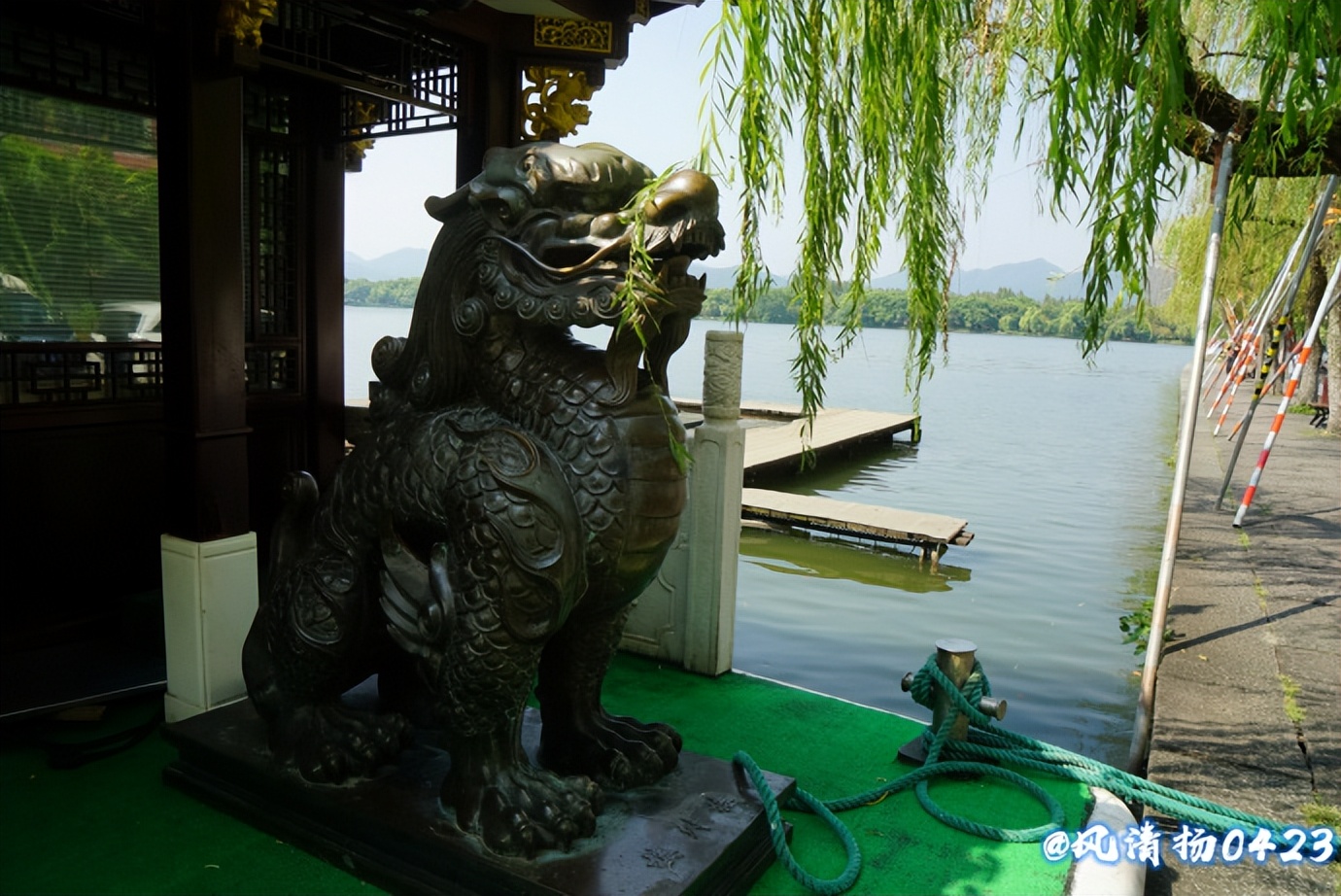 西湖有山名曰孤山(22——288)