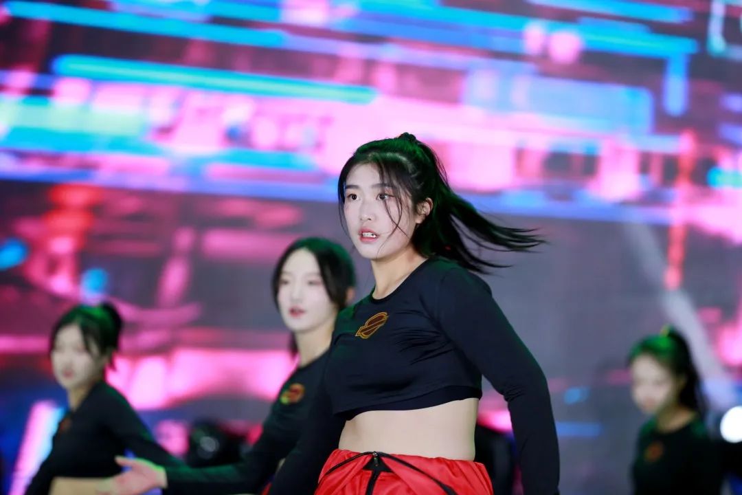 八斗扬帆，为梦起航