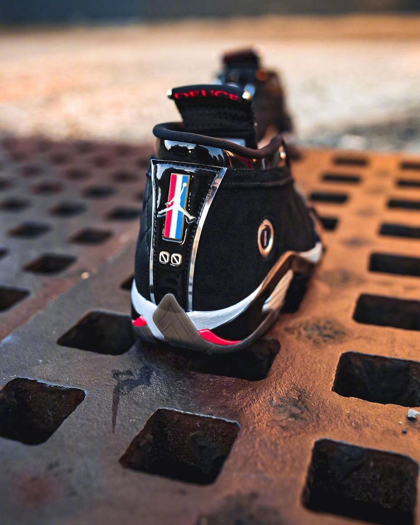 耐克欧文kyrie4,耐克詹姆斯最新上脚