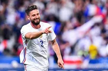 足球大叔小球,足球小将vs足球老将