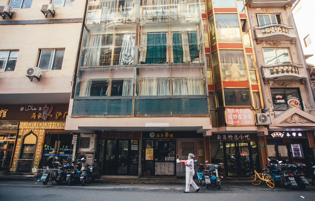 上海好吃到破产的小吃街,曾经繁华的上海街道如今空无一人