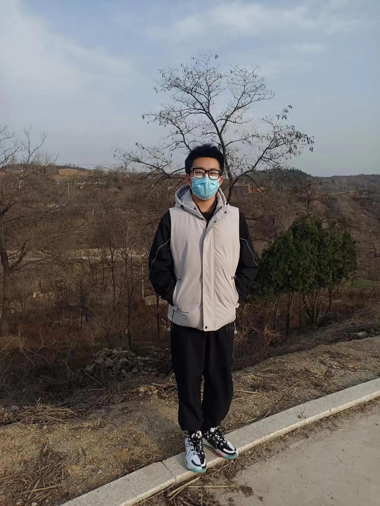 给小哲的一封信,对小哲说的话文案