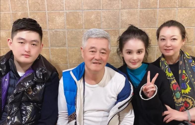 4月份的10个大瓜，一个比一个生猛，逮捕、离婚，应有尽有