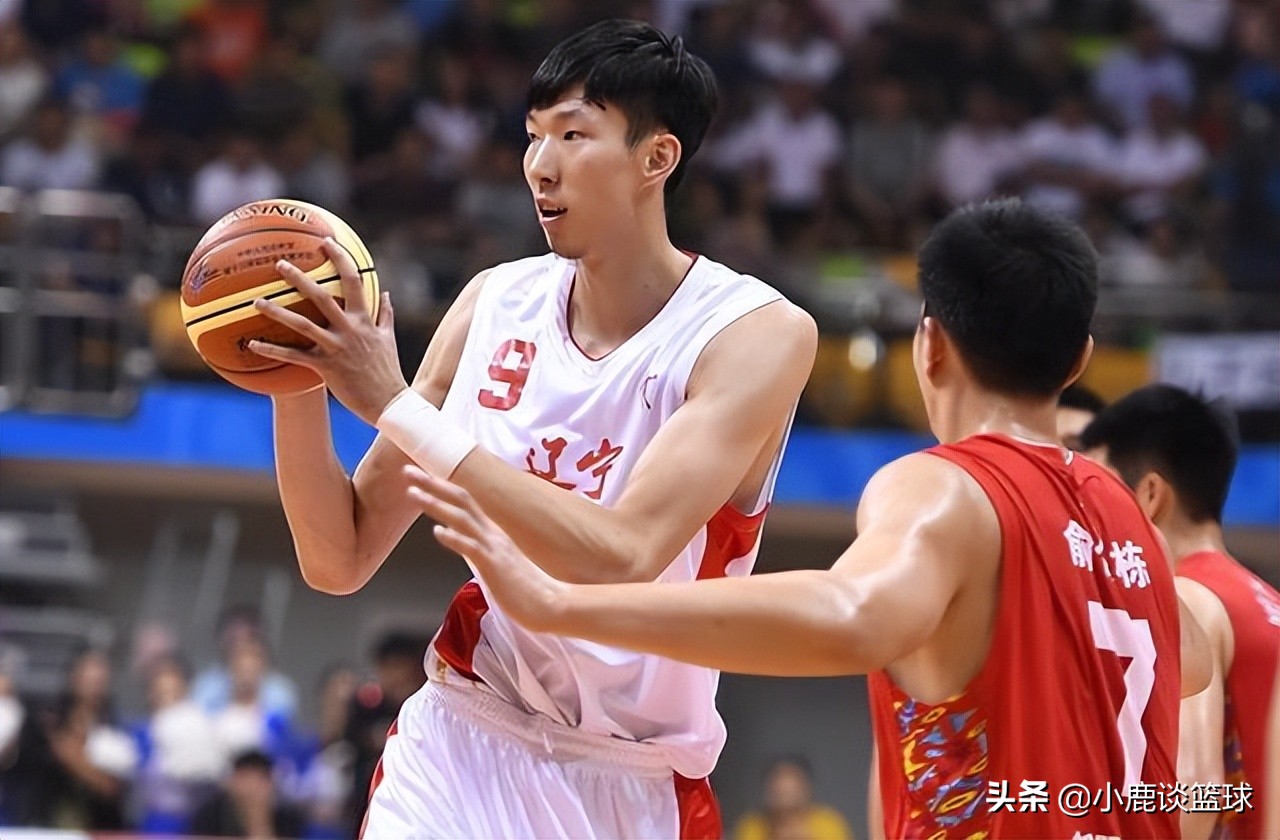 韩德君主动向外援示好,周琦背身单打韩德君