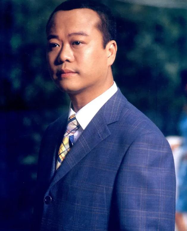 娱乐圈娶了富婆的10位男明星,娶了富婆的10位男星