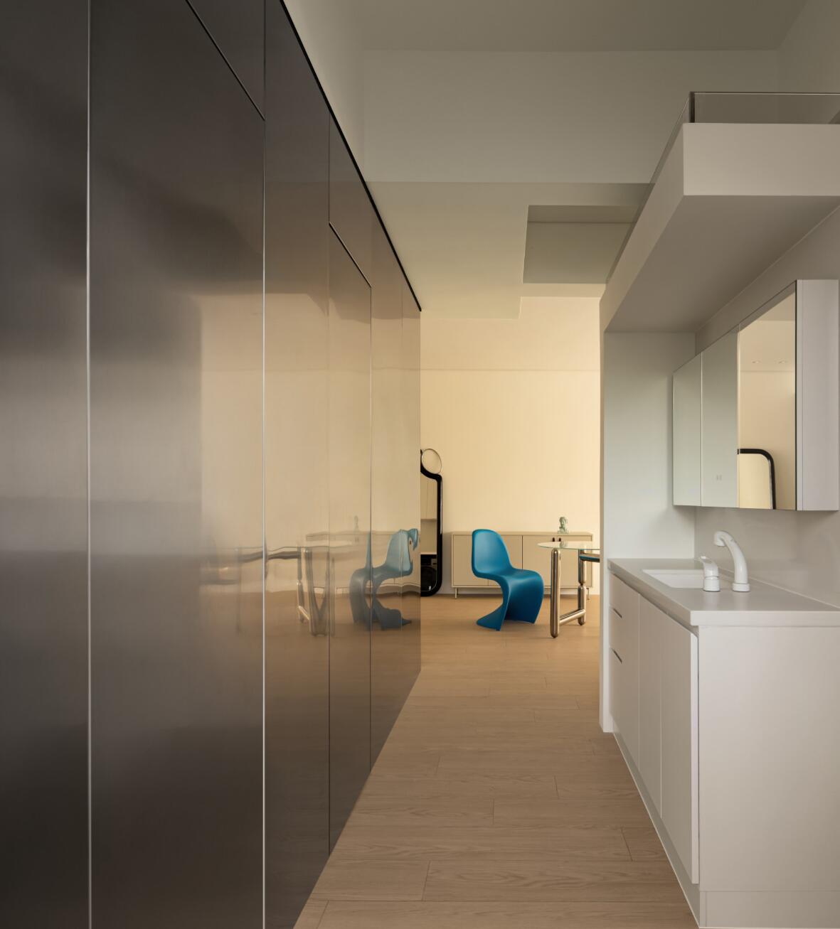 建造一个充满友善的岛屿,夫妻花30年建造海上小岛