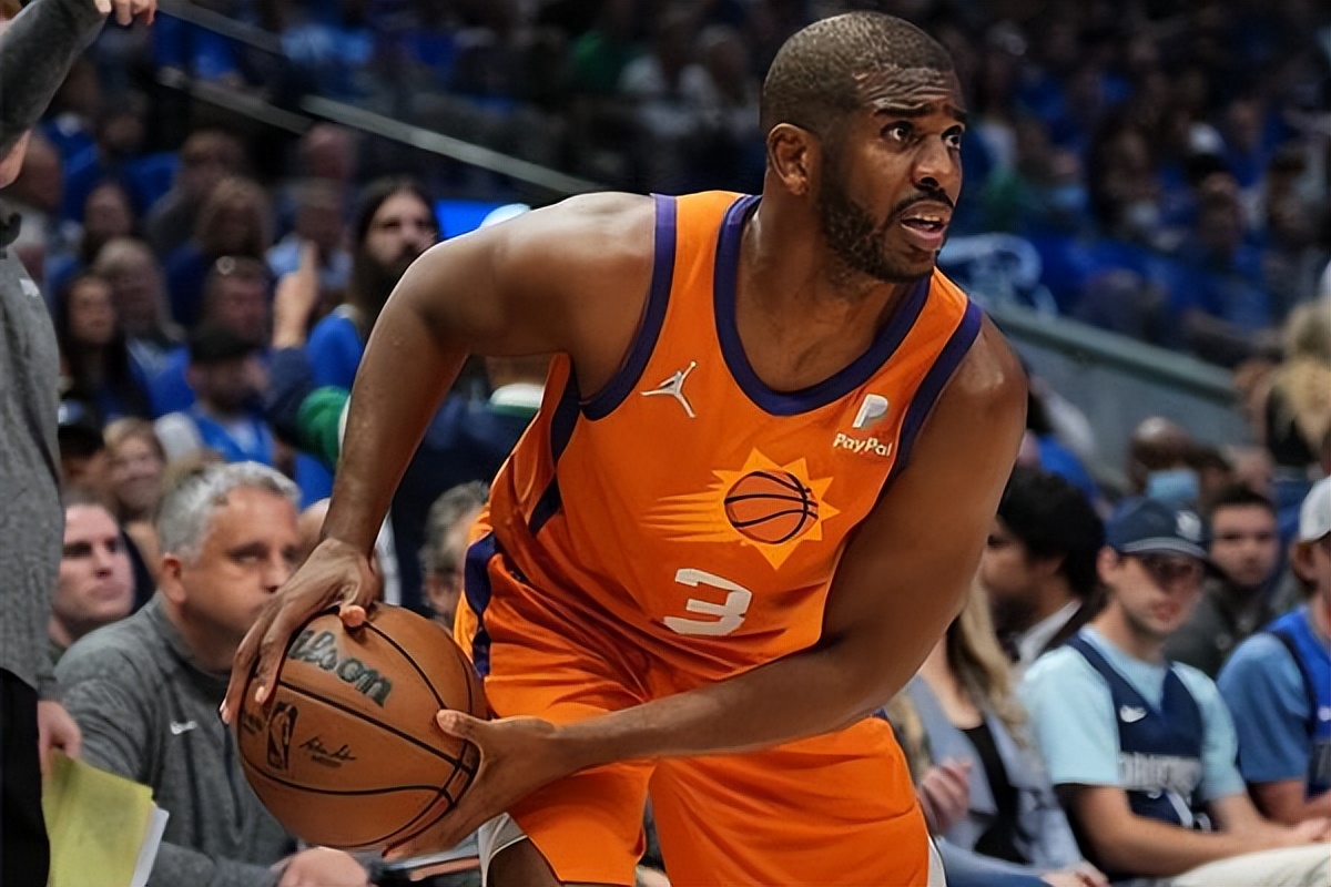 控场大师！NBA季后赛助攻排行榜：现役两人进前十，詹皇冲击第一