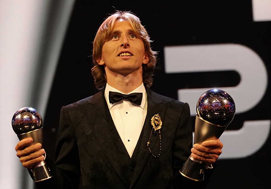 世界杯最强阵容梅罗领衔,历届金球和世界足球先生