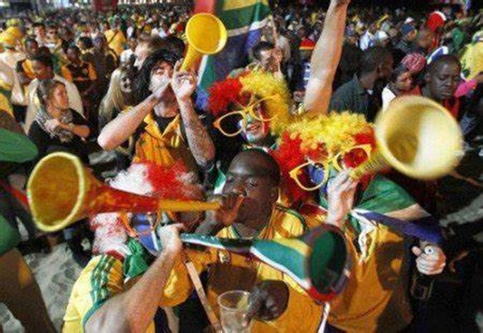 疯狂足球进攻还是防守,疯狂足球合集