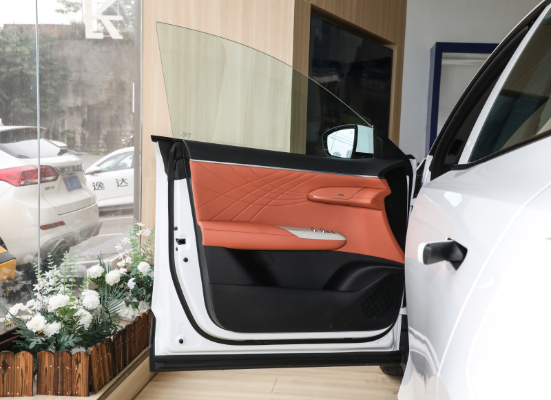 长安深蓝s7和crv哪个大气,本田crv和长安深蓝s7